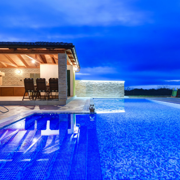 Villa Petra, Villa Petra &ndash; An Authentic Dalmatian House with a Summer Kitchen and Pool in Zadar, Croatia Lovinac