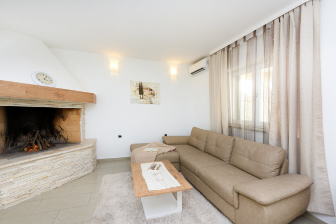 Interiors, Villa Petra &ndash; An Authentic Dalmatian House with a Summer Kitchen and Pool in Zadar, Croatia Lovinac