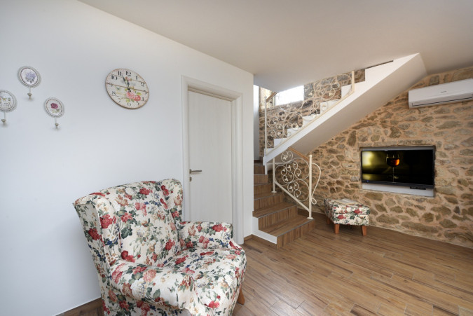 Interiors, Villa Petra &ndash; An Authentic Dalmatian House with a Summer Kitchen and Pool in Zadar, Croatia Lovinac